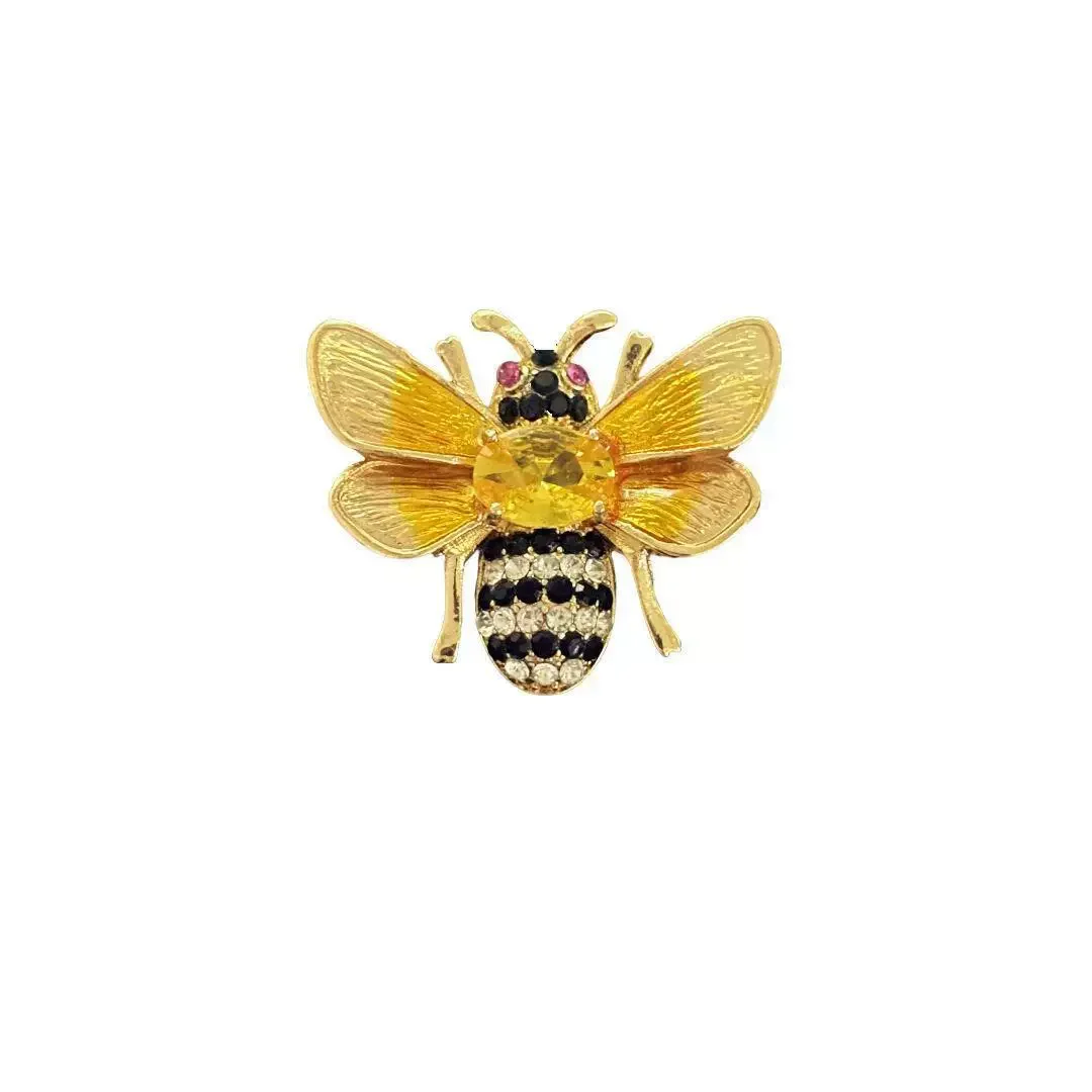 Men'S Accessories Trends 2025 - 1 Stück Modische Kleine Bienen-Brosche für